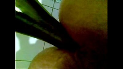 damsel fucks herself with a bottle and films it