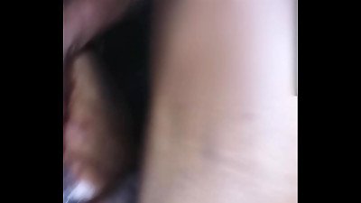 cream-colored ebony milf gets her raw pussy peeks